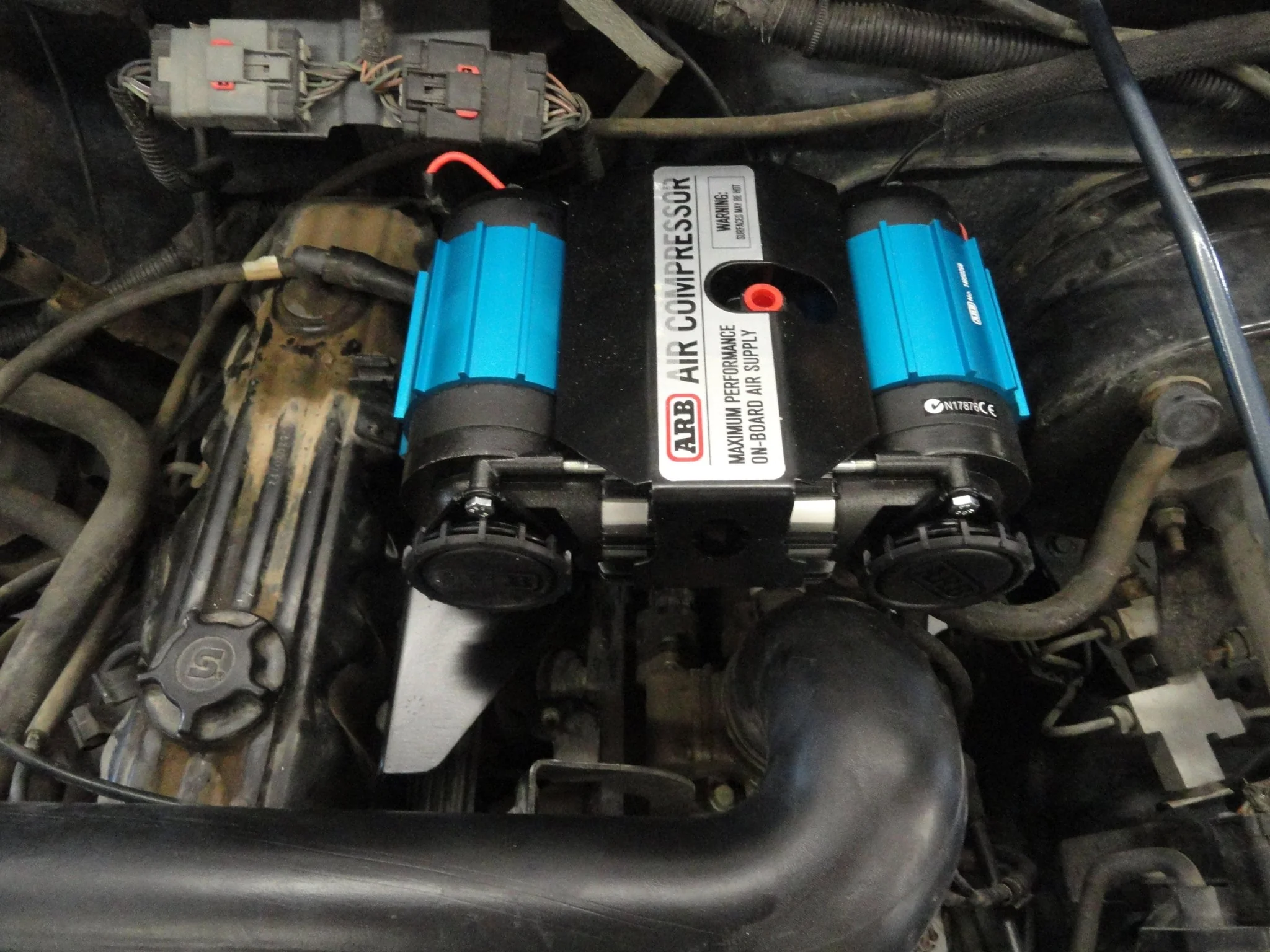 Bundle Pricing: ARB Mounting Bracket (ARB97), ARB Twin Air Compressor (CKMTA12), & ARB 1 Gallon Tank (171507) for Jeep Wrangler TJ (1997-06) / Wrangler Unlimited LJ (2004-06) - Image 3