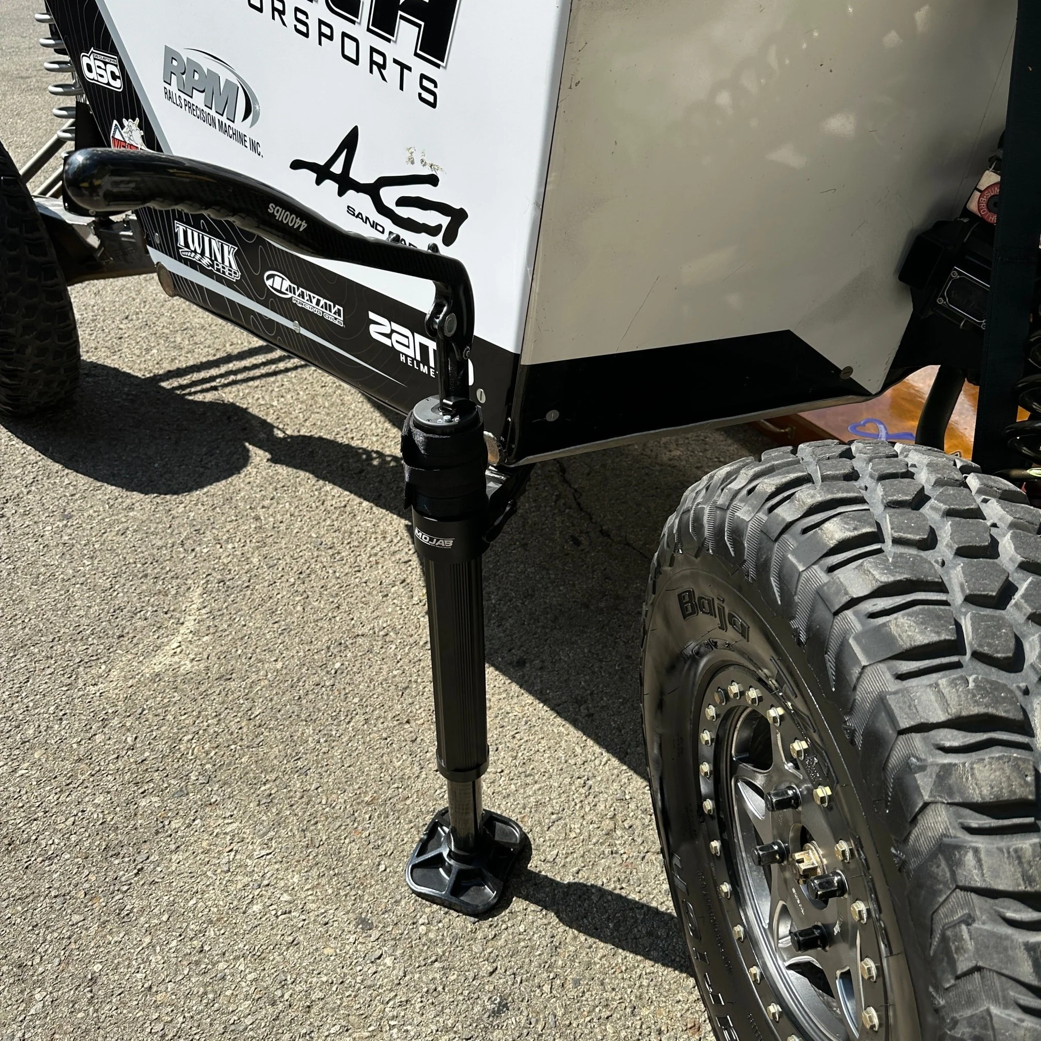 CarbonPro Compact Hydraulic Jack with Mounting Clamps MLH 32'' - Image 5