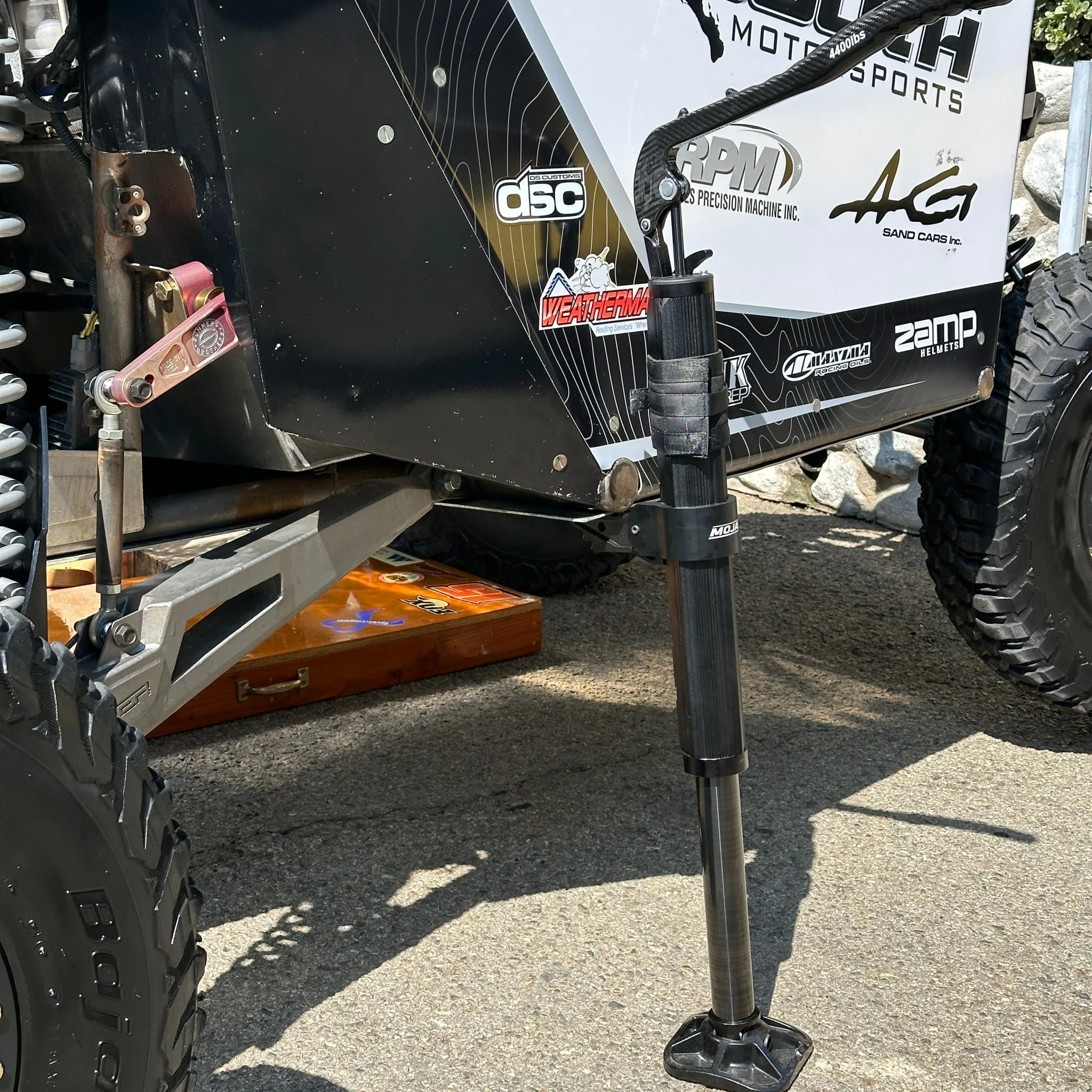 CarbonPro Compact Hydraulic Jack with Mounting Clamps MLH 32'' - Image 6