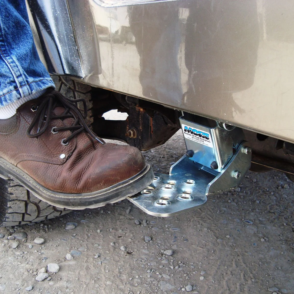 Hide-A-Step: Black for Chevy / GMC Pickup (1999-13) - Image 4